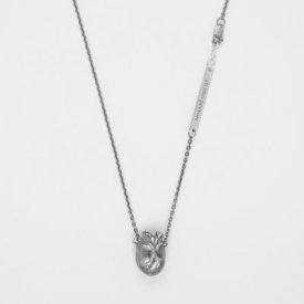 Björg Jewellery - Halsband Anatomiskt Hjärta Medium Kort Svart